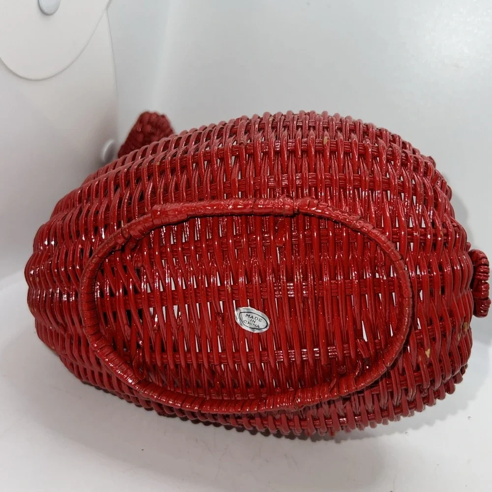 Christmas Holiday Reindeer‎ Red Painted Basket Table Decor Wicker Rattan Gift